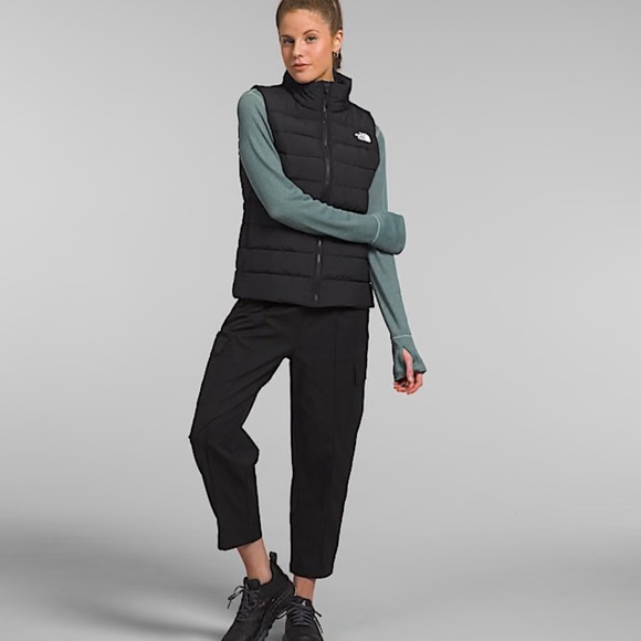 The North Face Aconcagua 3 Puffer Vest - Picture 3 of 4